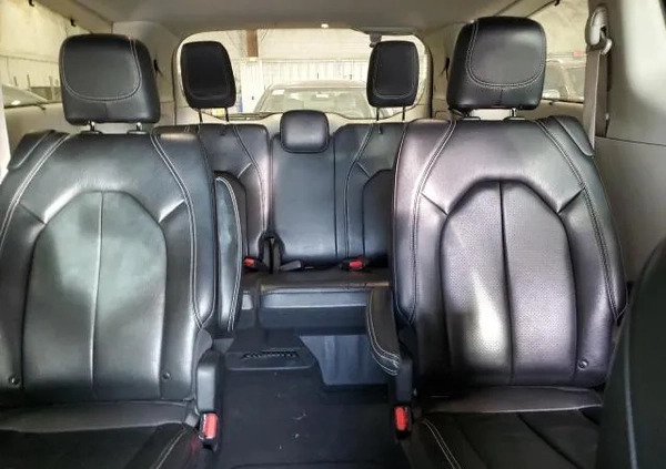 Chrysler Pacifica cena 78900 przebieg: 59679, rok produkcji 2022 z Warka małe 67